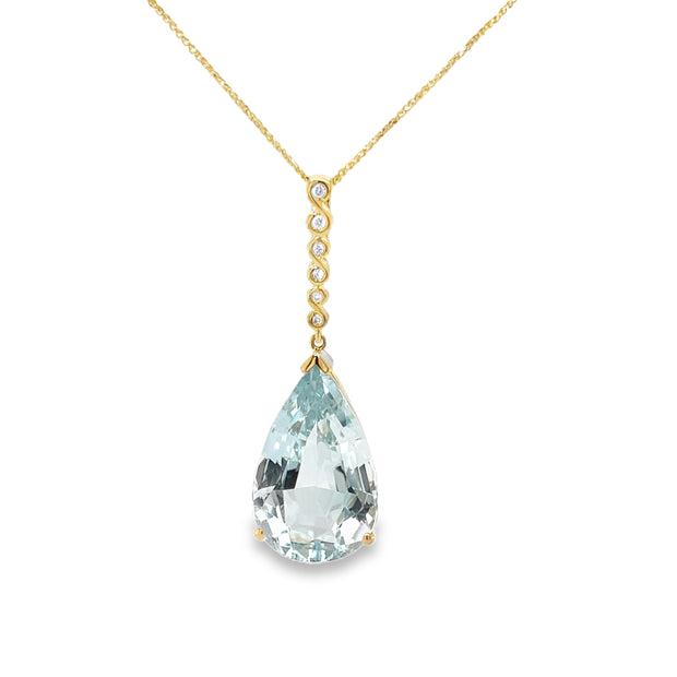 14.21ct Blue Topaz Pendant