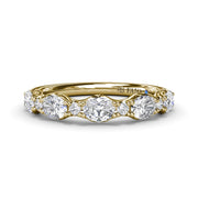 Round Cluster Diamond Ring